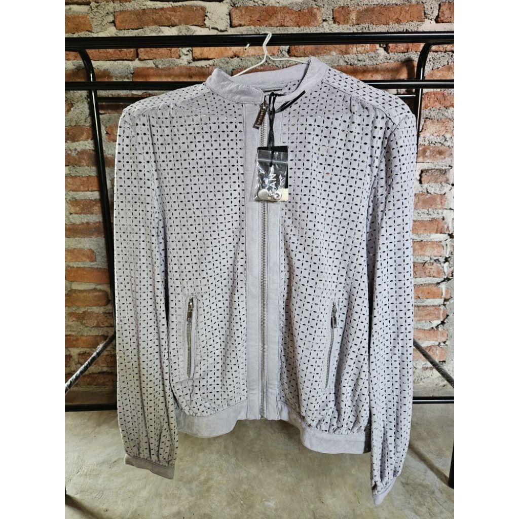 (PRELOVED/BRAND NEW WITH TAG) Morgan De Toi Veste Ajourèe En Suedine Color Gris Moyen Size 36