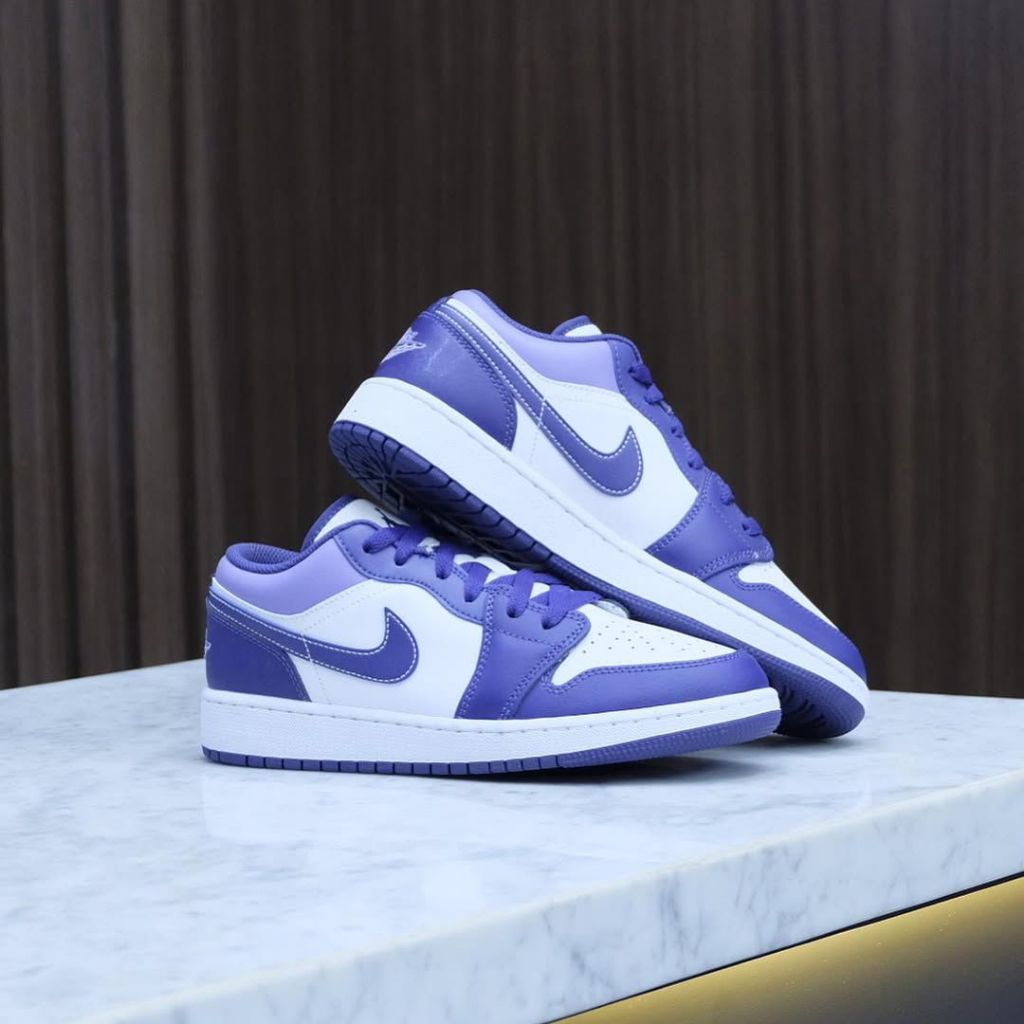 Air jordan 1 low sky j purple