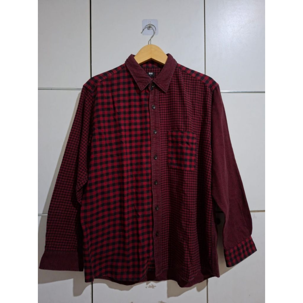 Uniqlo Flanel Kemeja Pria