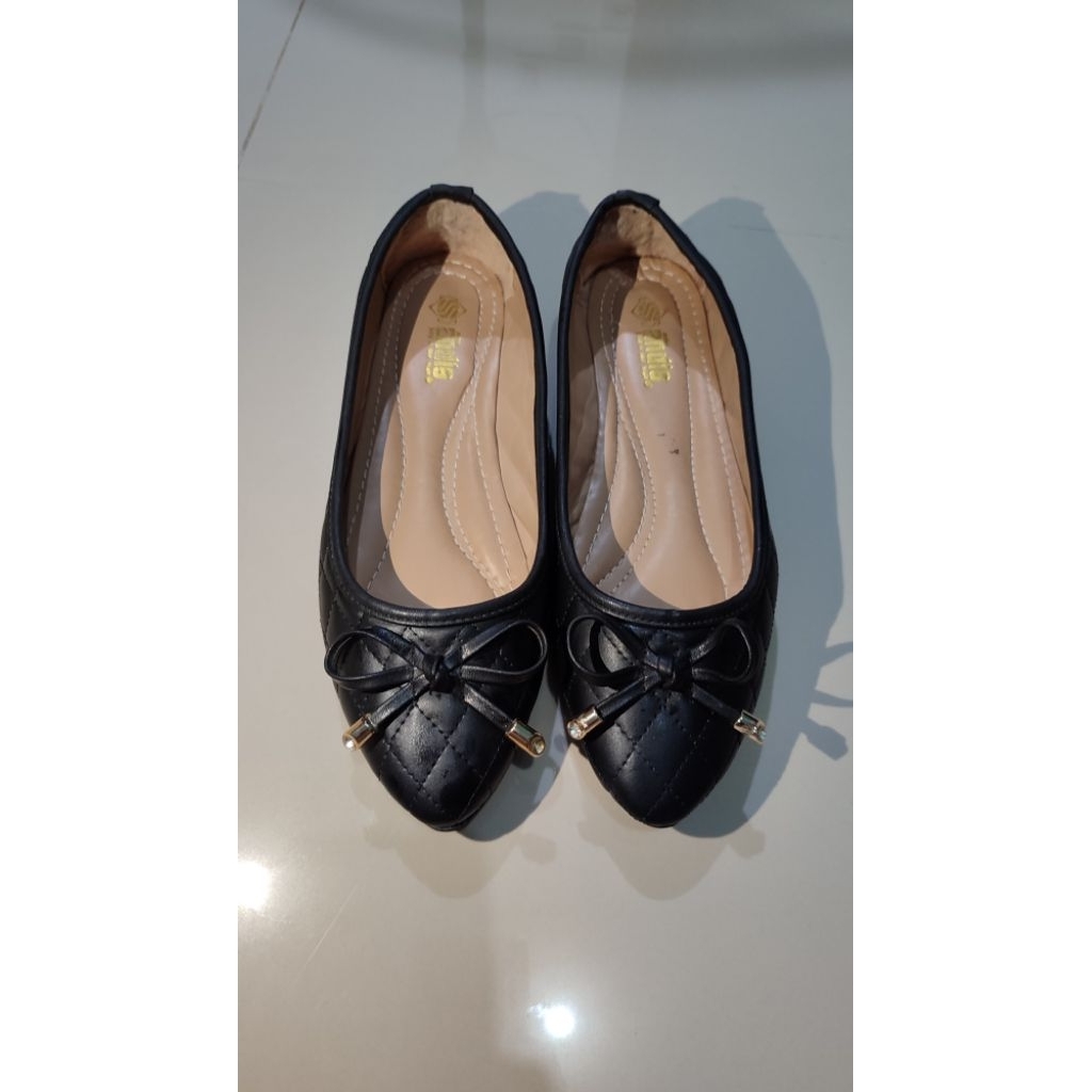 preloved flatshoes wanita bahan lentur merk andas andis sekali pake