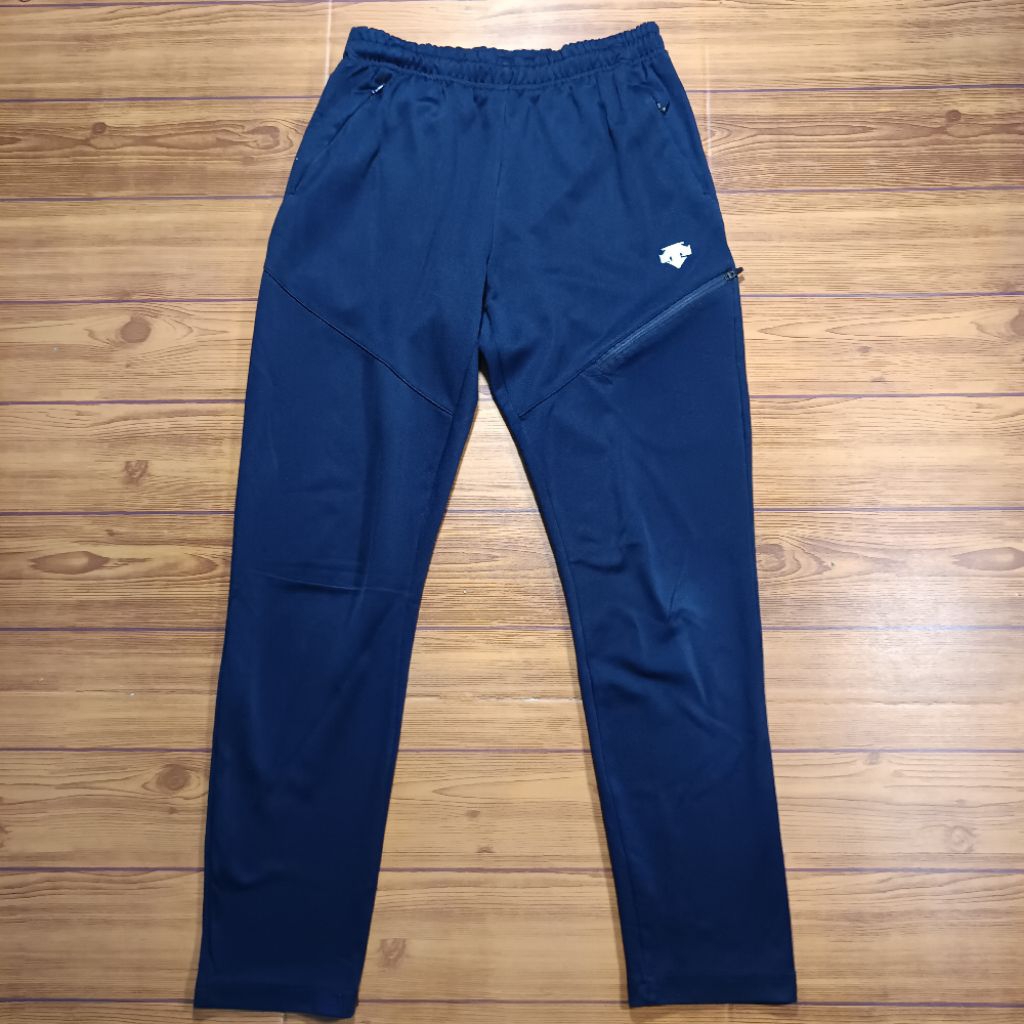 Celana Trackpant Descente Semi Cargo Second Navy size M