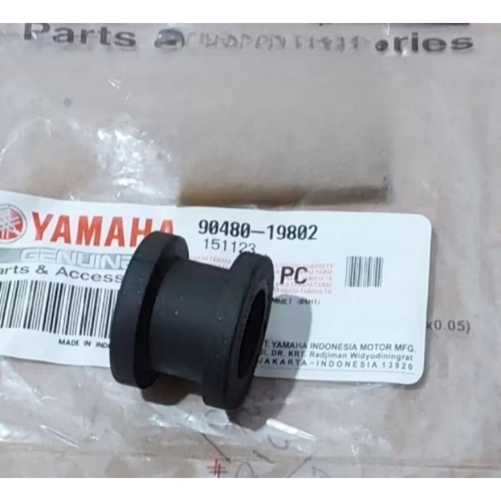 Grommet Karet Baut Pegangan Behel Belakang Yamaha Nmax New Original 90480-19802