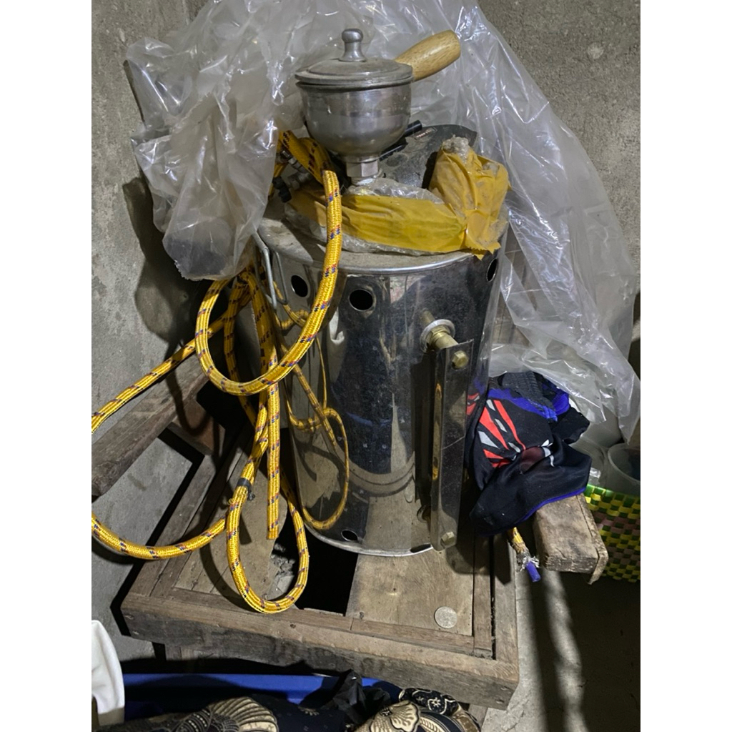 setrika uap bekas Boiler dan setrika 15L