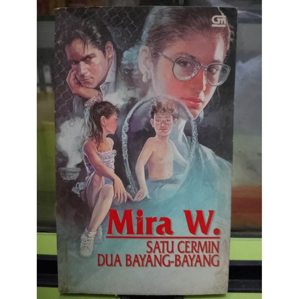 NOVEL SATU CERMIN DUA BAYANG-BAYANG OLEH MIRA W.