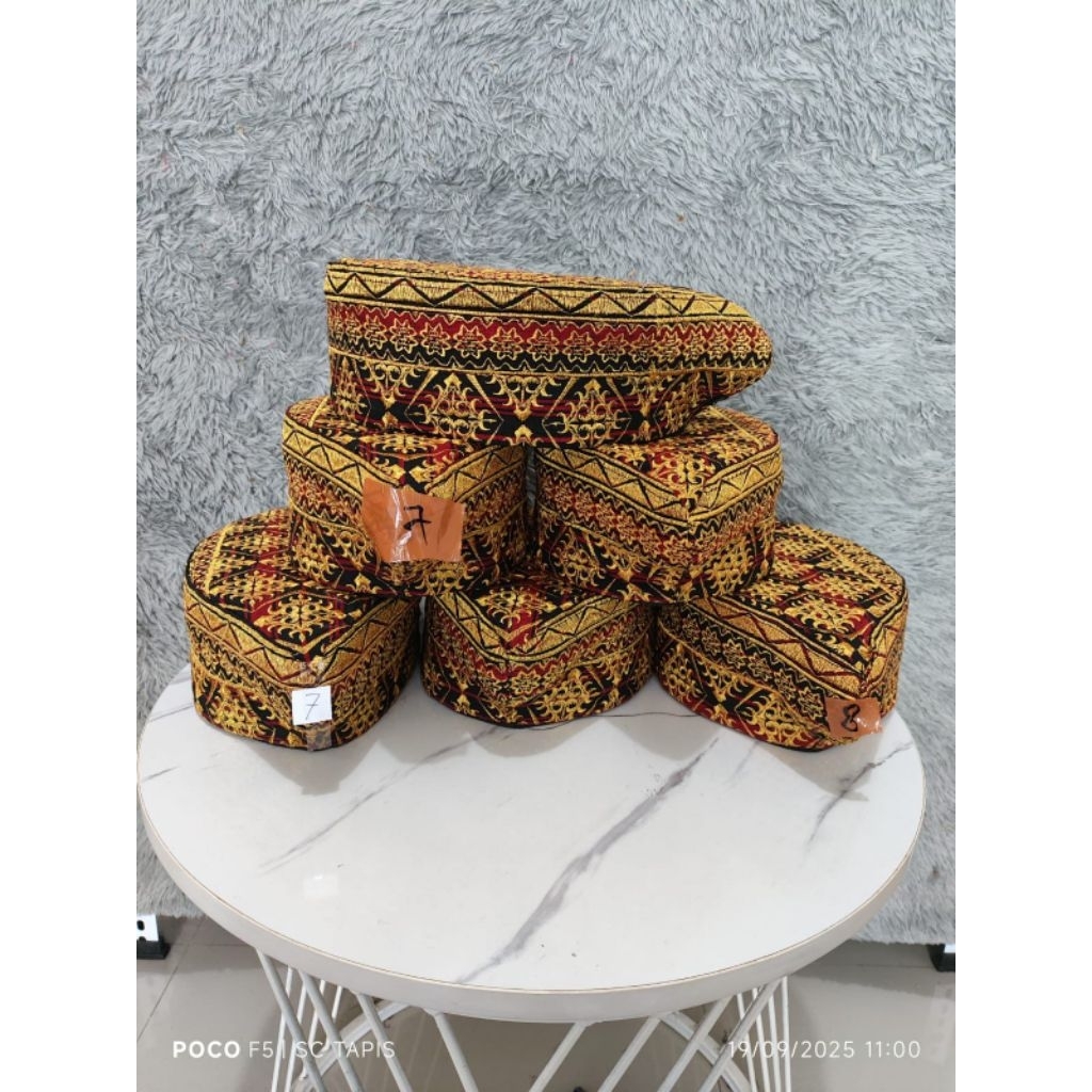 Peci kopiah songkok topi tapis lampung manuk meghem bordir motif songket bordir palembang lampung pe
