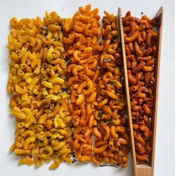 

Makaroni renyah Mamizan Snack 200gr Cemilan Pedas Gurih