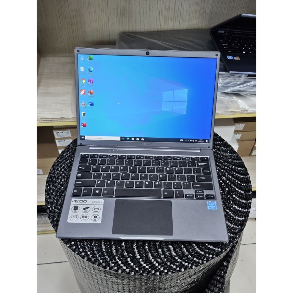 Laptop Notebook Axioo Slimbook 13 RAM 6GB SSD 128GB mulus