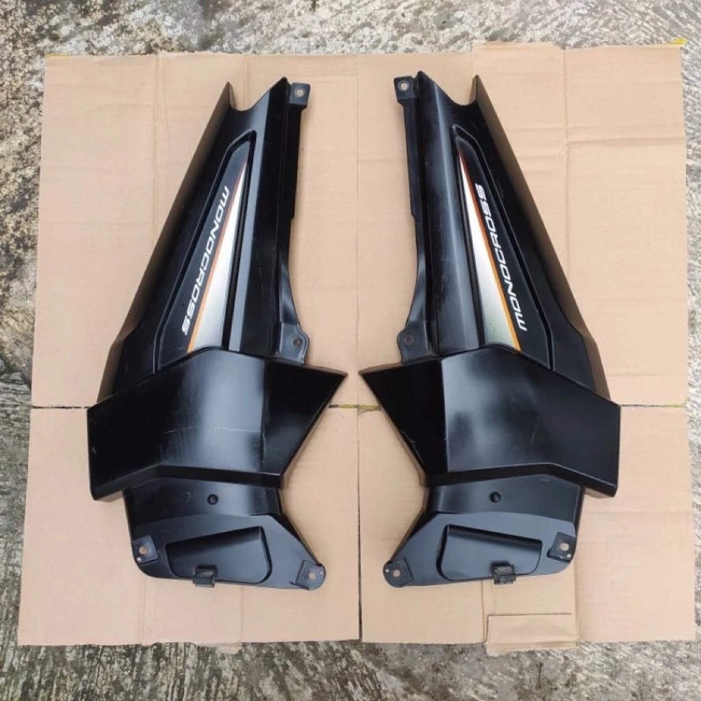 Cover tutup aki tepong aki accu Yamaha Byson Lama Original copotan motor