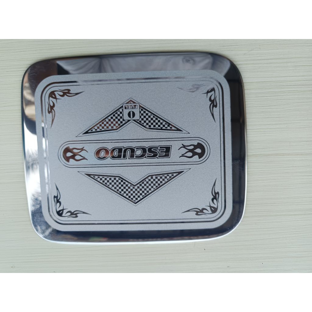 .cover tutup tangki bensin mobil suzuki escudo chrome crome tempel