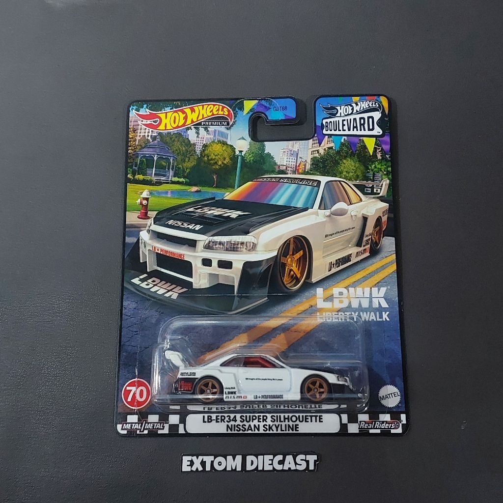 Hotwheels Nissan Skyline R34 LBWK WHITE