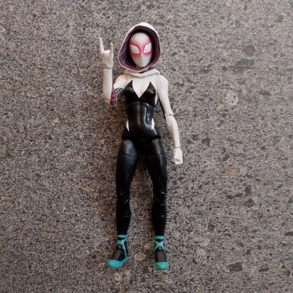 Mainan Action Figure Marvel Legends Gwen Stacy Spider-Man