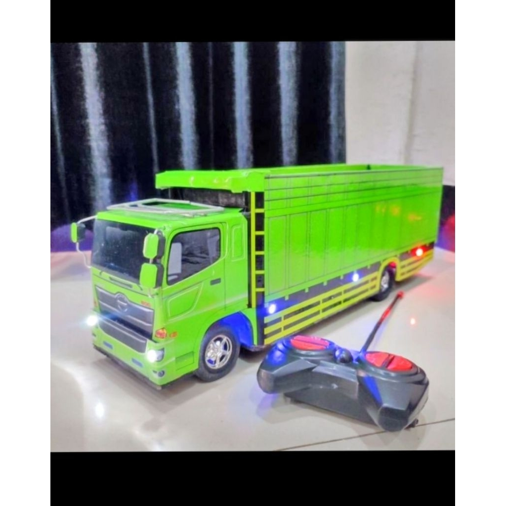mainan anak-anak truk tronton Hino turbo 500 miniatur RC Batrainya bisa cas