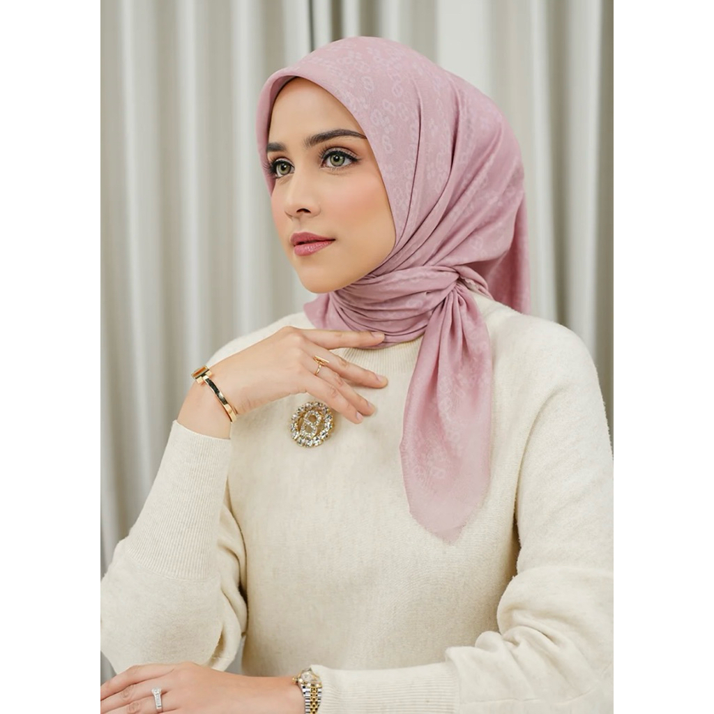 Buttonscarves Monogram scramble Peony