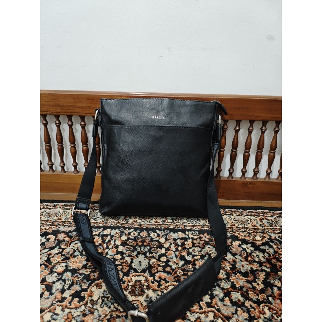 Tas sling bag hazzys