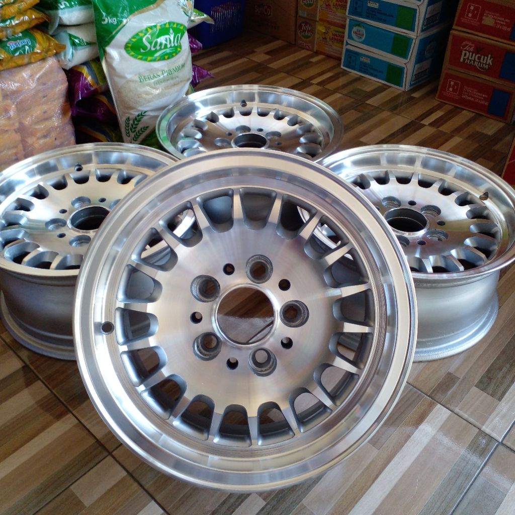 velg r14 pcd grandmax