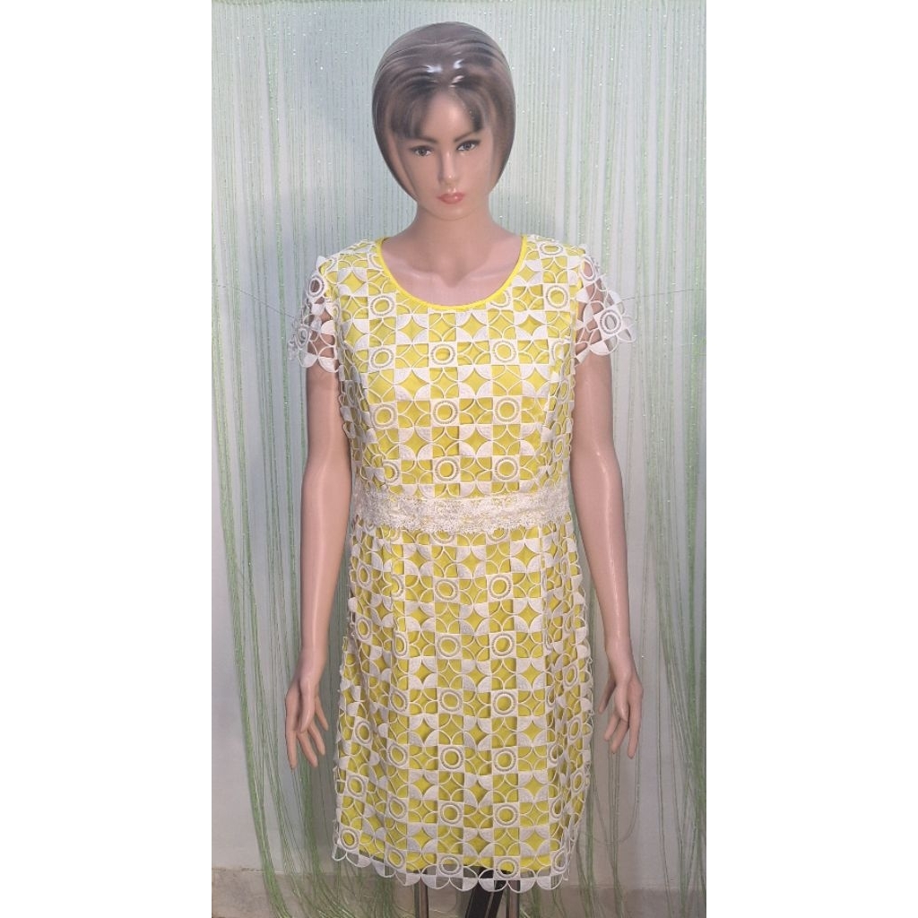 dress brukat prada kuning