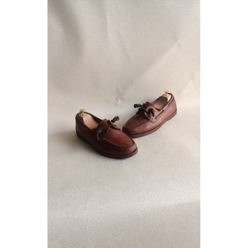 sepatu second branded boat shoes size 40