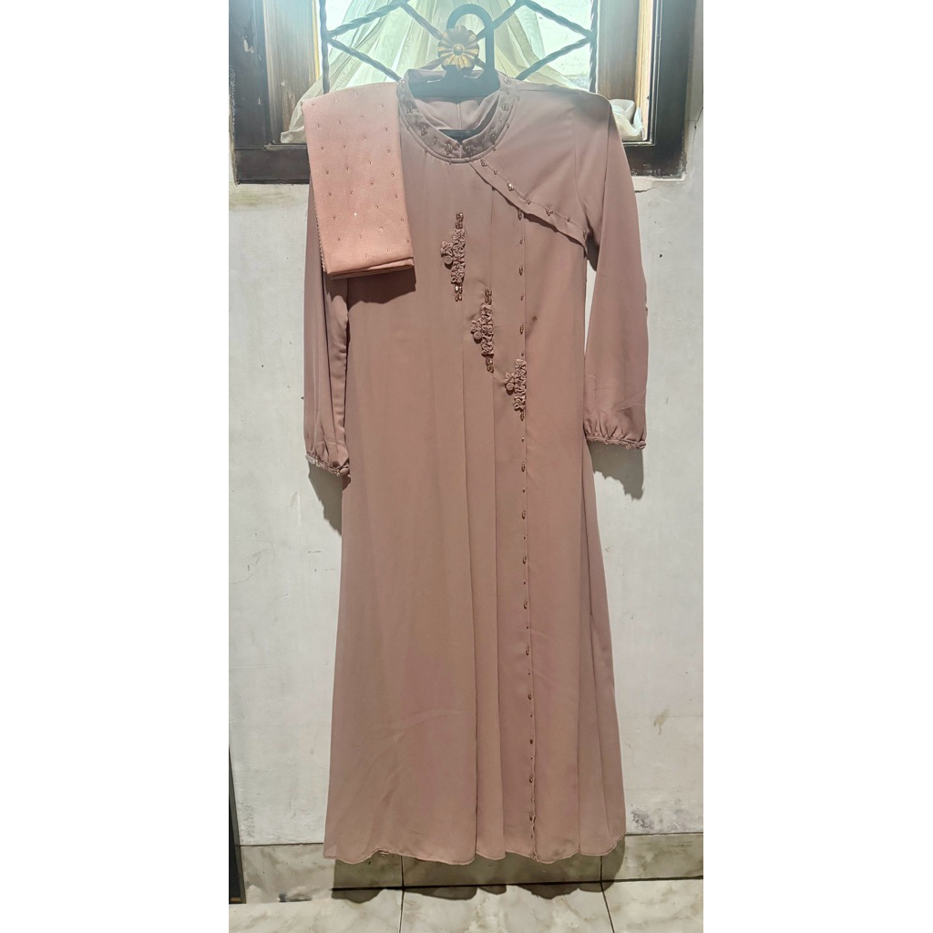 preloved gamis pesta