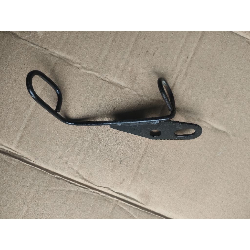 dudukan bracket kaliper beat original