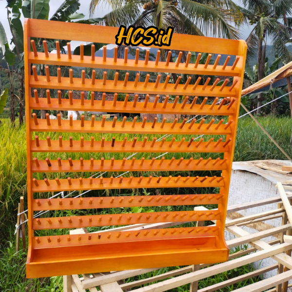 Rak Benang Jahit Dinding 200 Stik Kayu Elegan