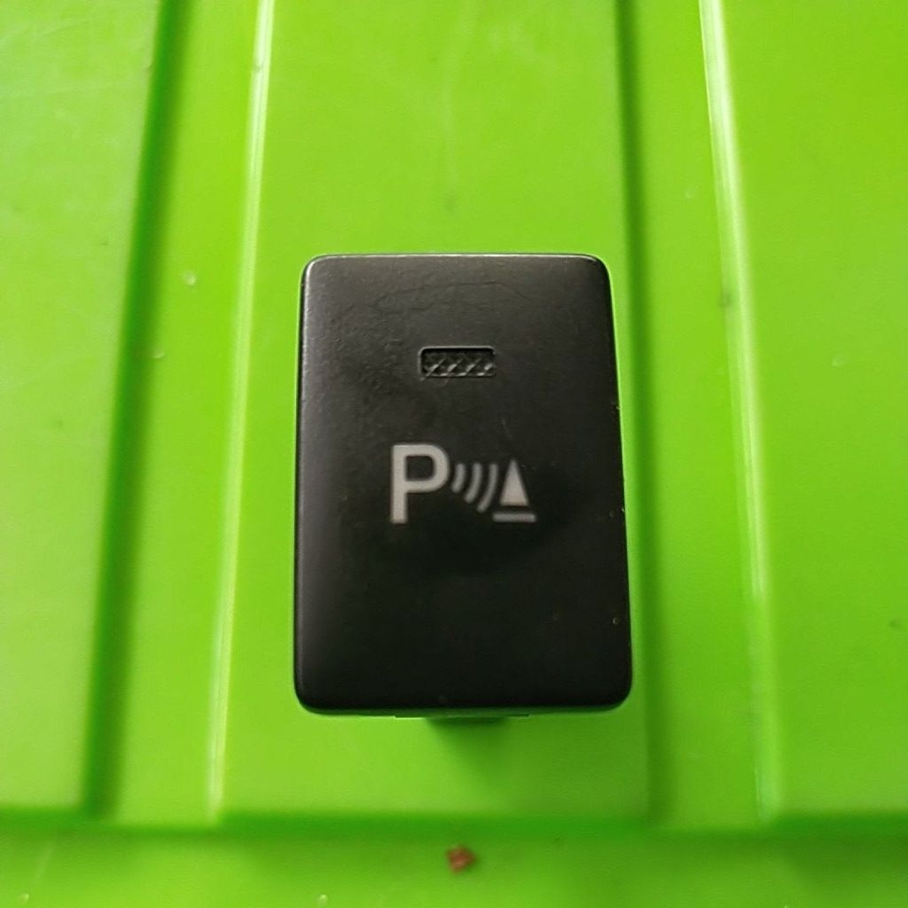 saklar sensor parkir toyota fortuner vrz original lepasan