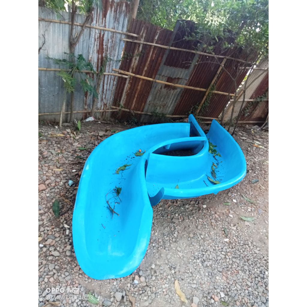 Perosotan Serong Fiberglass Ukuran 3 Meter