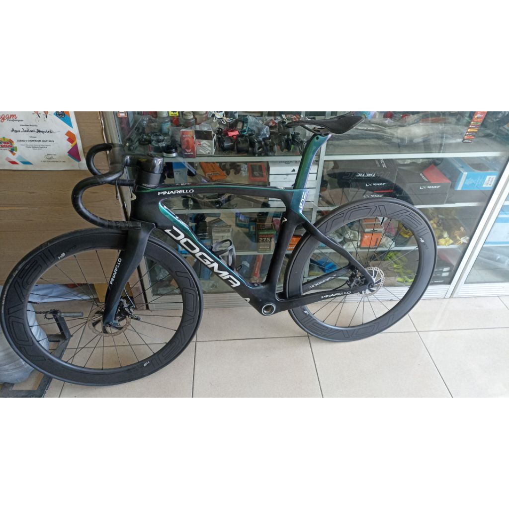 pinarello dogma f12 acm