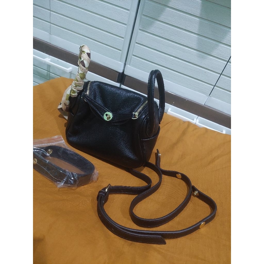 PRELOVED TAS ENJI NAERA BAG