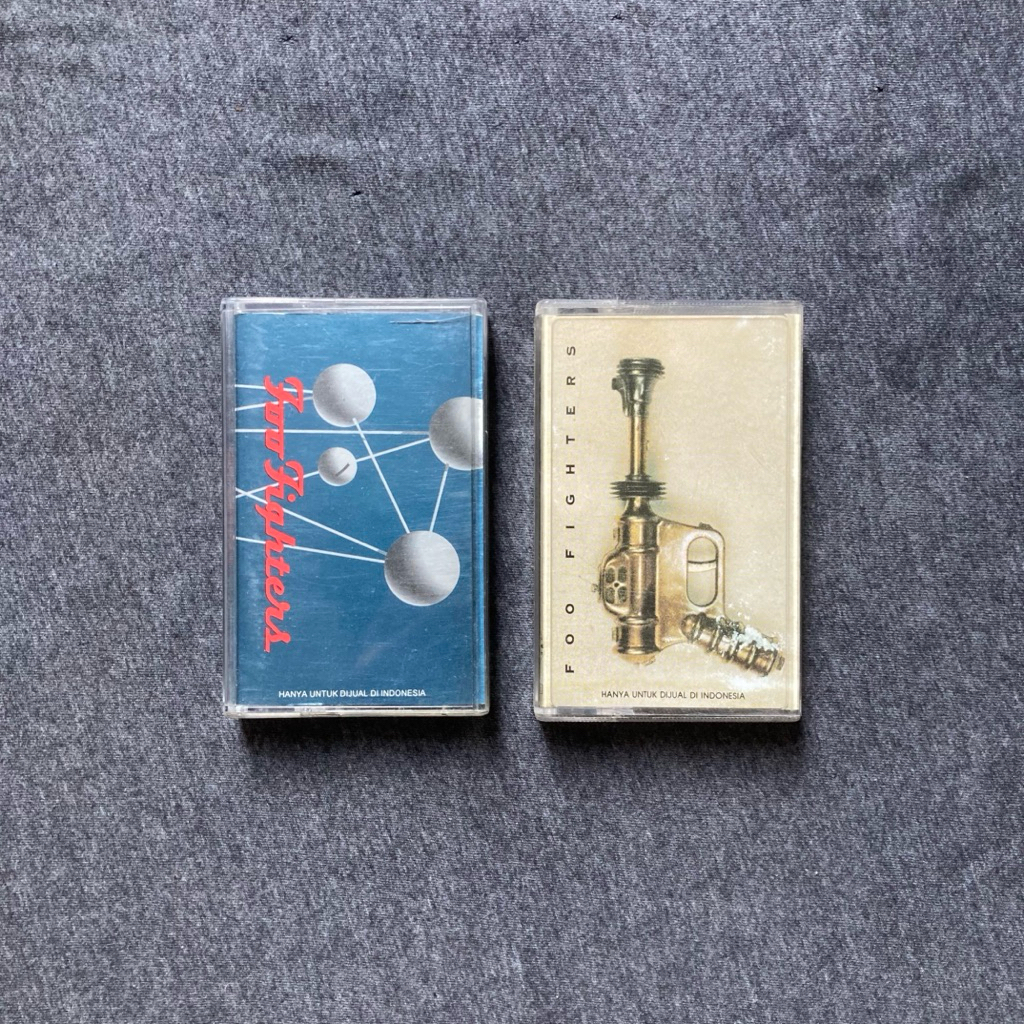 Kaset Pita Foo Fighters Sepaket Original