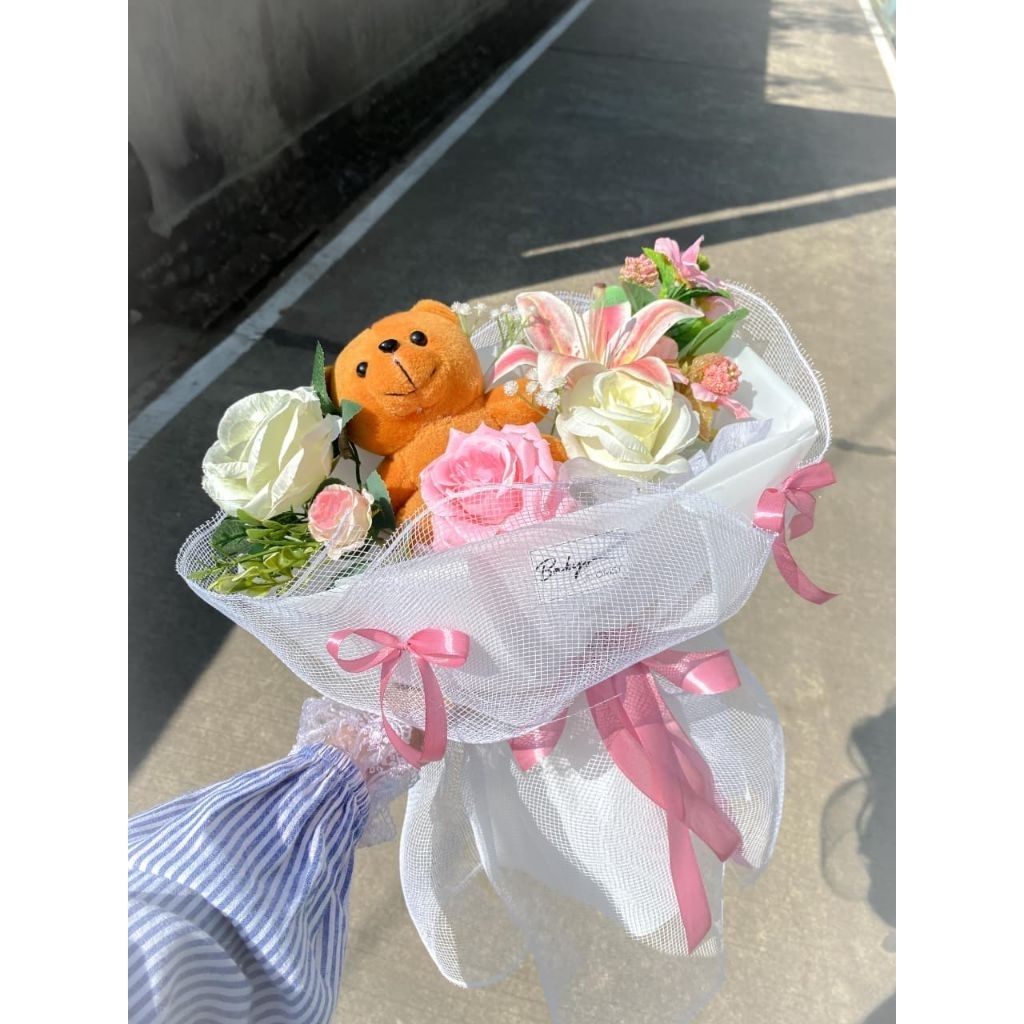 (READY STOCK) BUKET BUNGA KOREA STYLE / ROUND BUKET / BUKET BUNGA ARTIFICIAL / BUKET BUNGA WISUDA