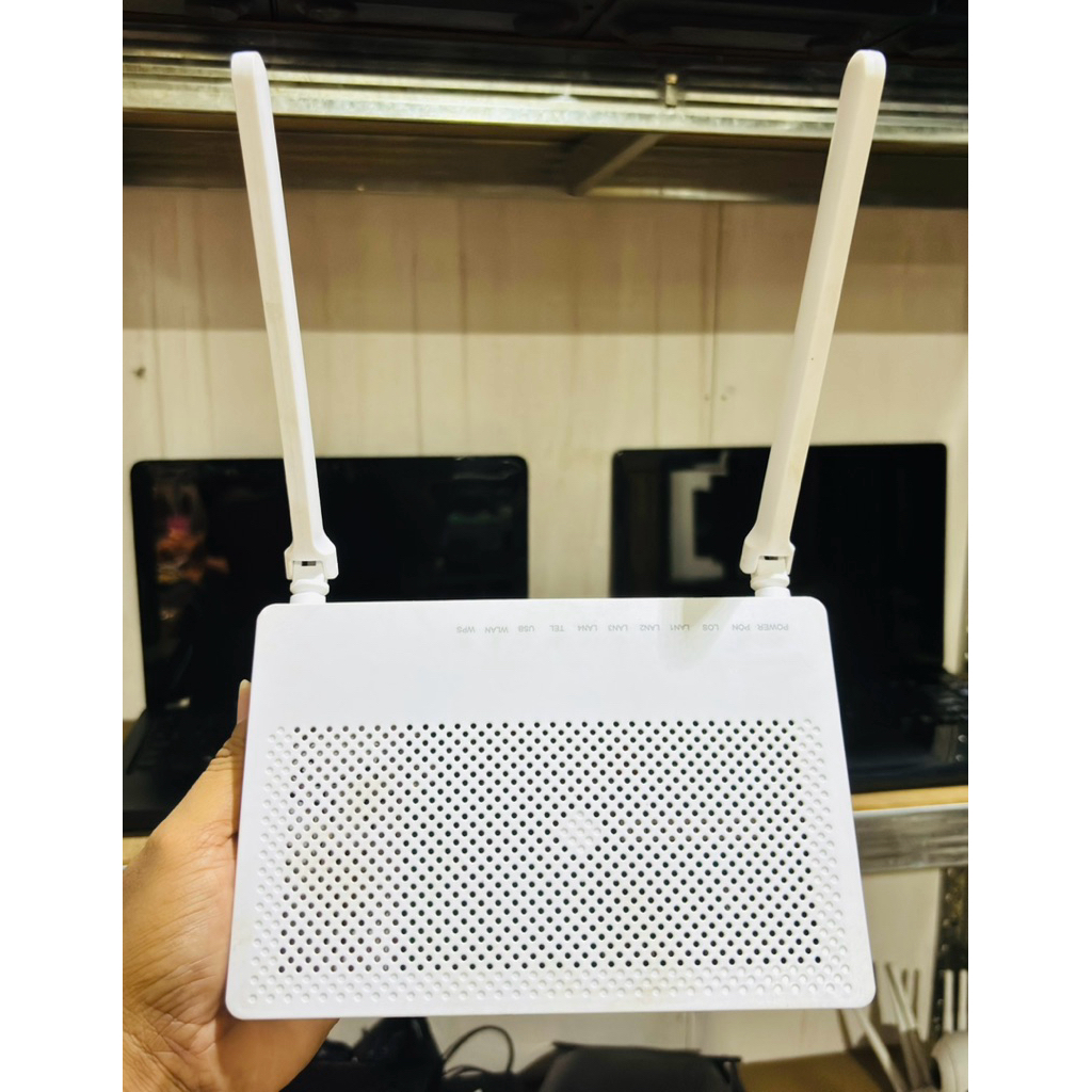 XPON HUAWEI HG8245H5 Port HIJAU