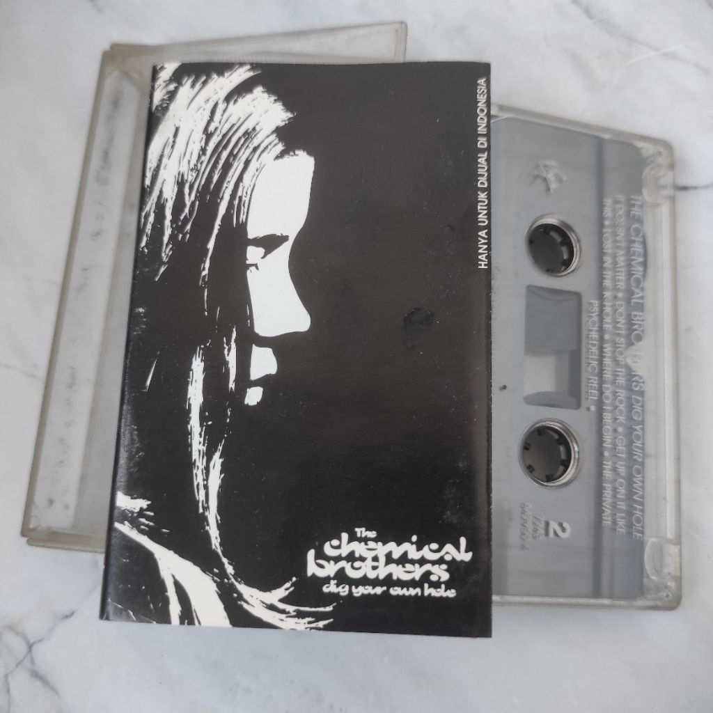 kaset pita The Chemical Brothers - Dig Your Own Hole