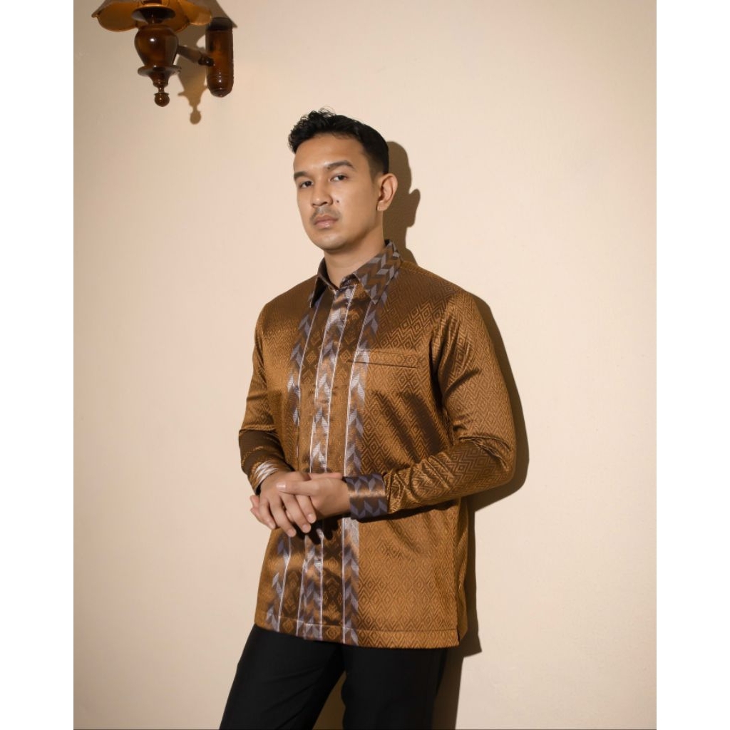 KEMEJA TENUN PRIA LENGAN PANJANG TERBARU - KEMEJA TENUN PRIA LENGAN PANJANG GOLD LENGAN PANJANG - KE