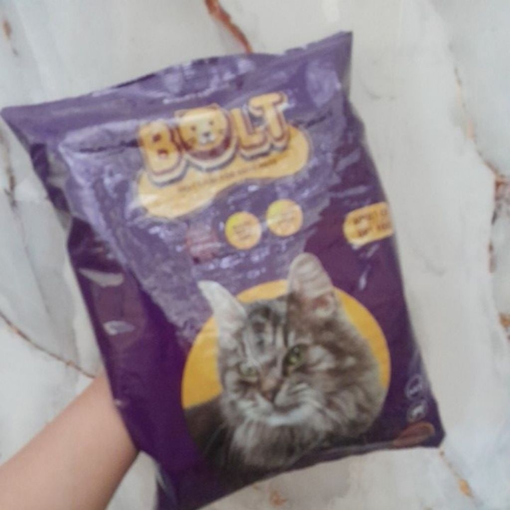 makanan kucing Bold/tuna flavor