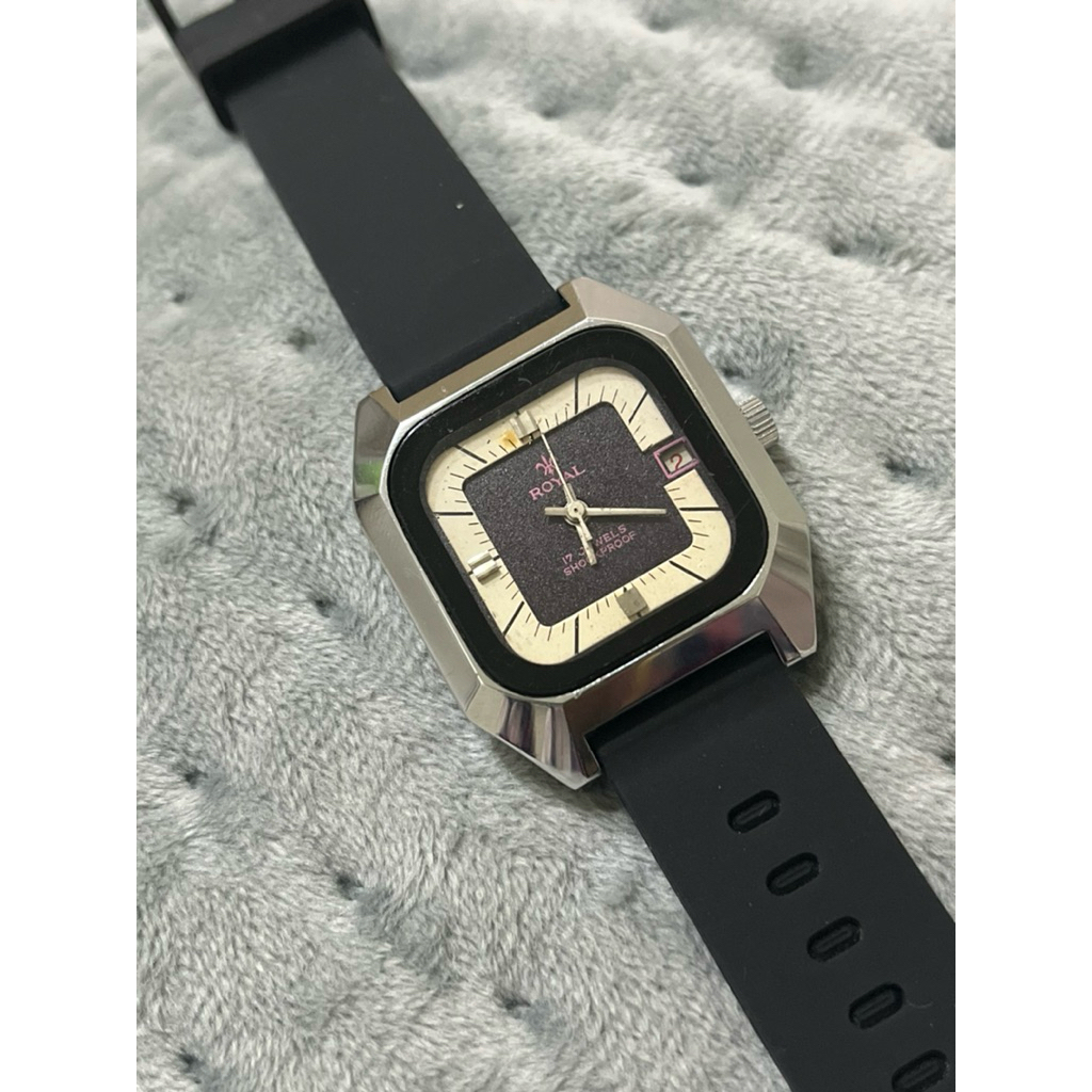 Jam Tangan Vintage Manual Winding Royale