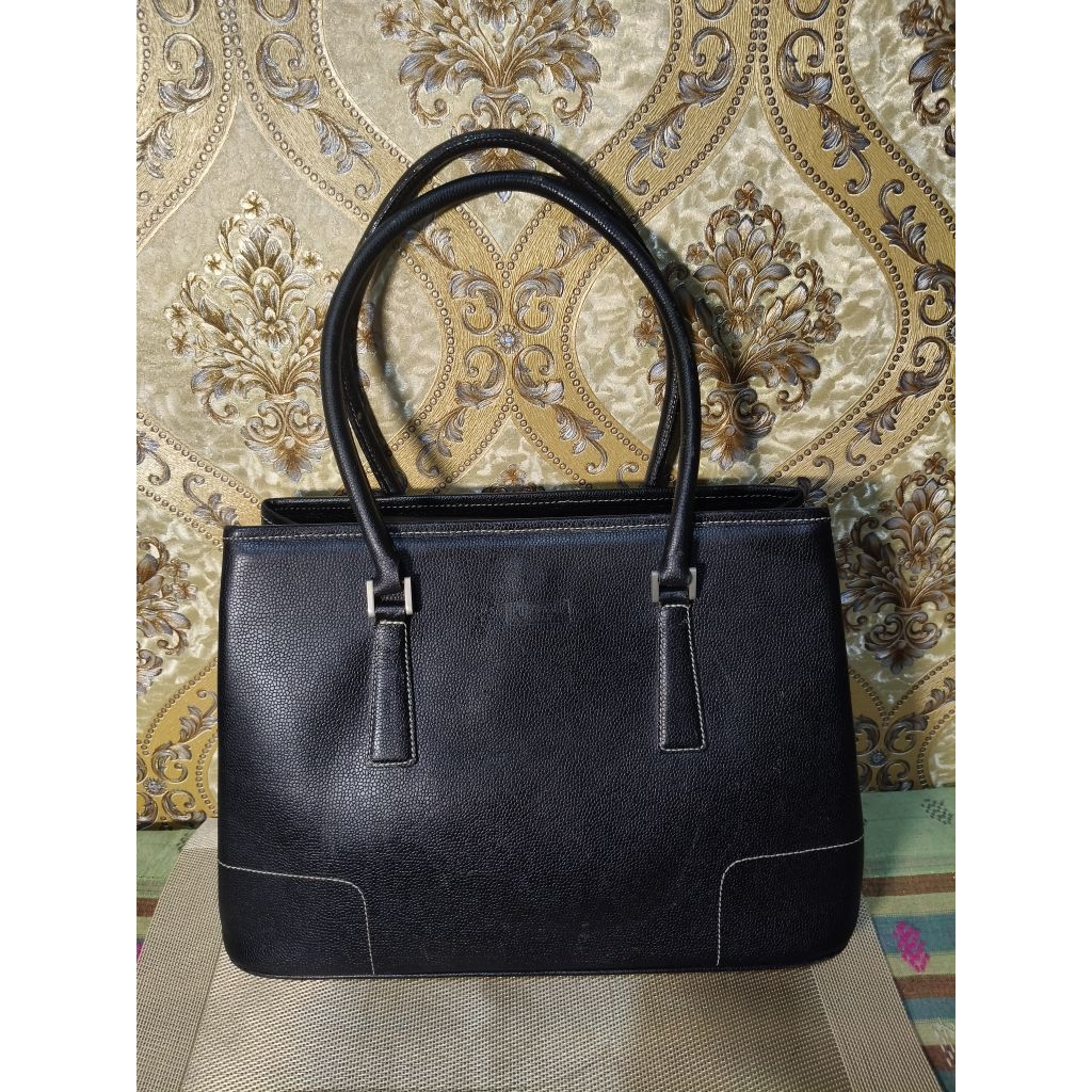 Tottebag tas pesta top handle kulit asli preloved