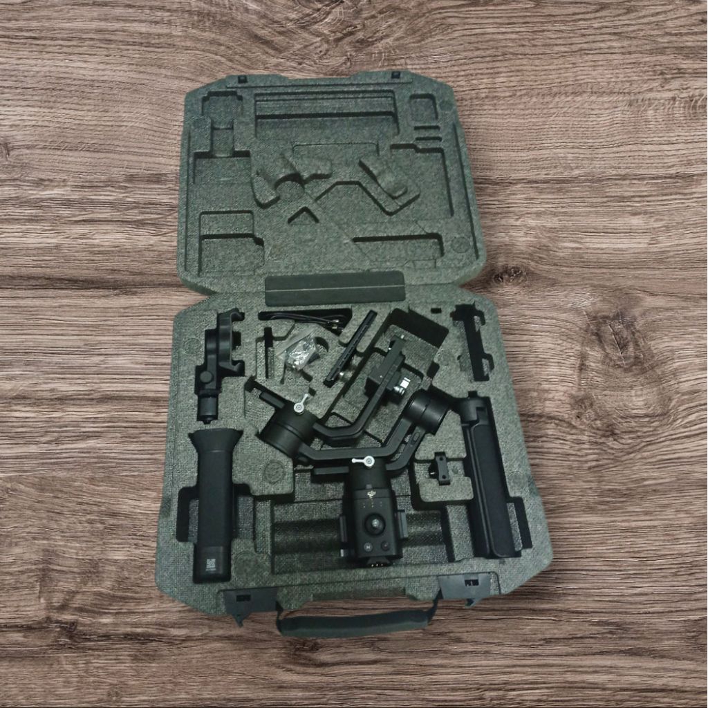 GIMBAL STABILIZER KAMERA - DJI RONIN SC