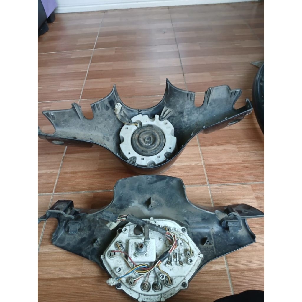 batok lampu set vespa lx