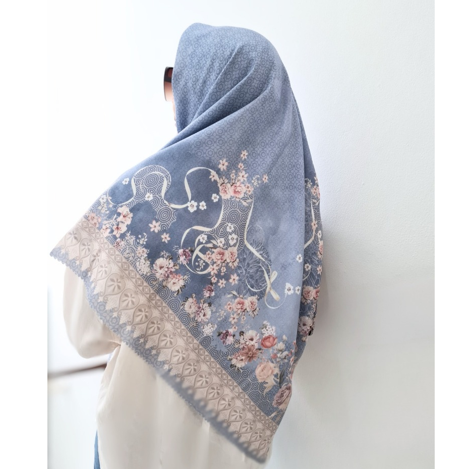 Hijab Segiempat VOAL PREMUM JUMBO Zeynara Biru Muda Bunga Pink Coklat di pinggir
