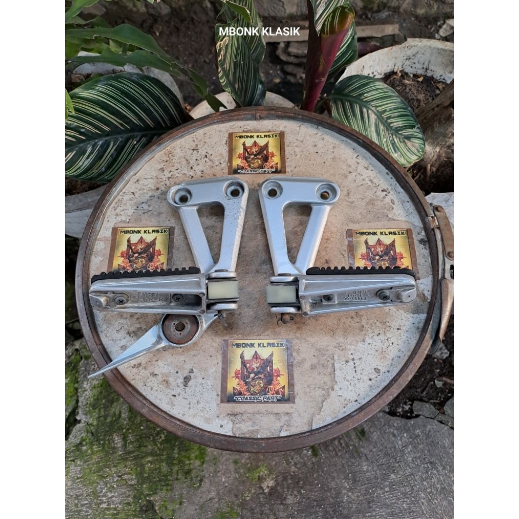 foot step belakang scorpio z ORIGINAL foot step belakang yamaha scorpio z footstep belakang scorpio 