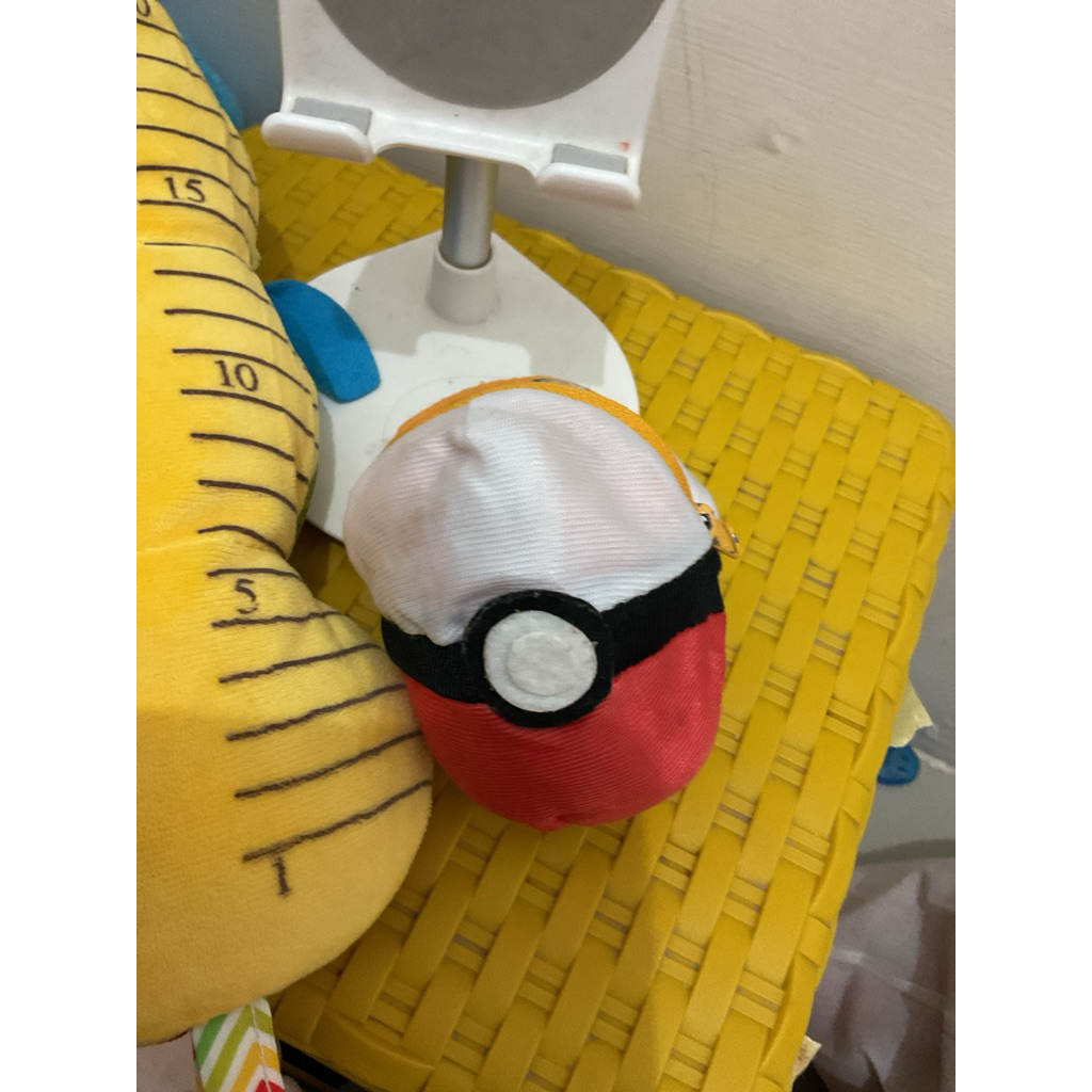 boneka pokemon bola isi charizard karakter pokemon