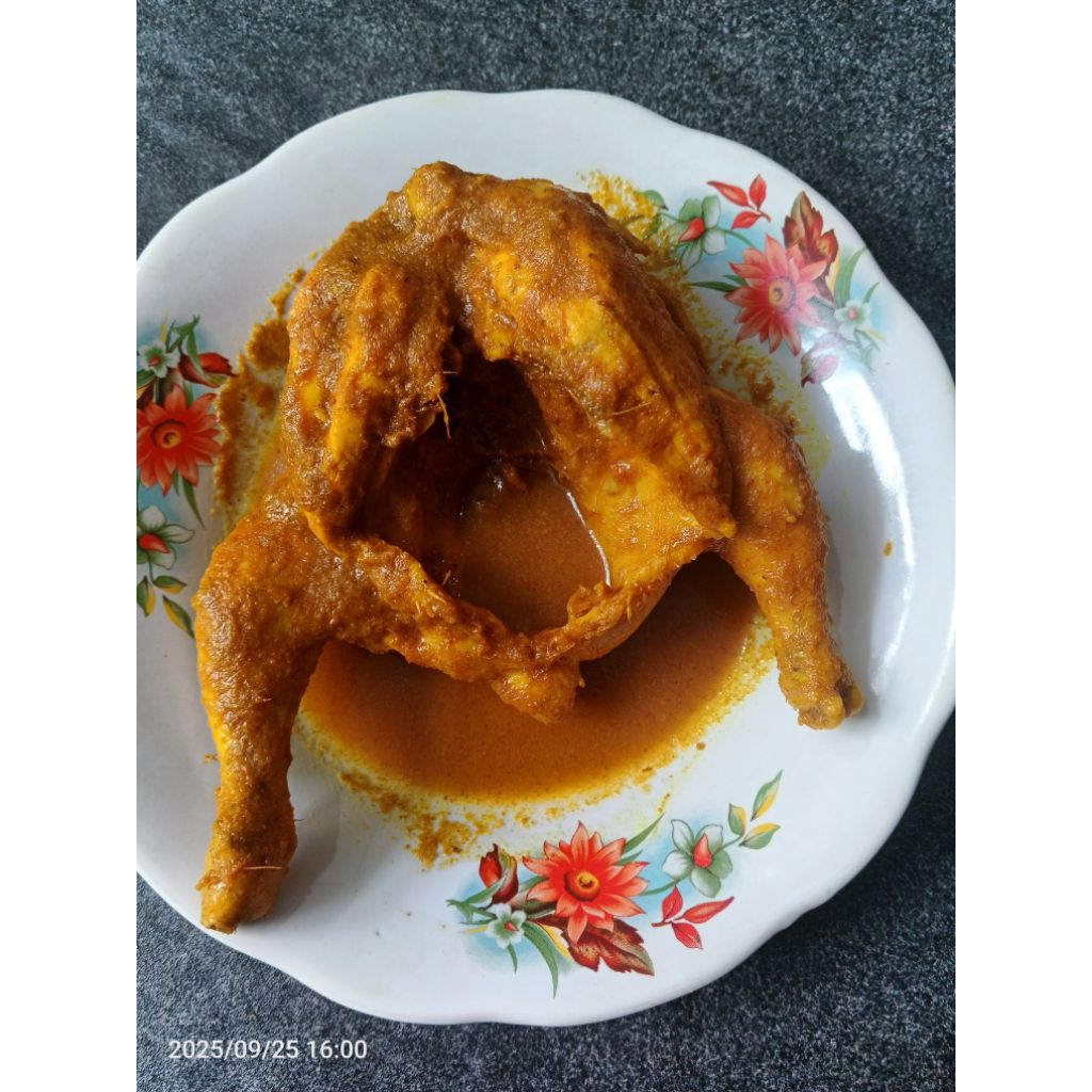 Ayam bekakak kecil bumbu kuning