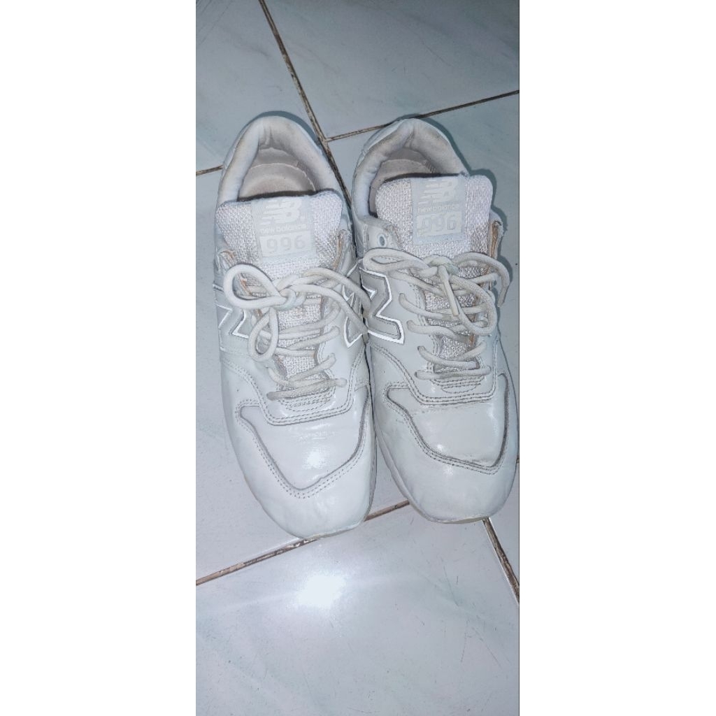 sepatuNB996tripelwhite
