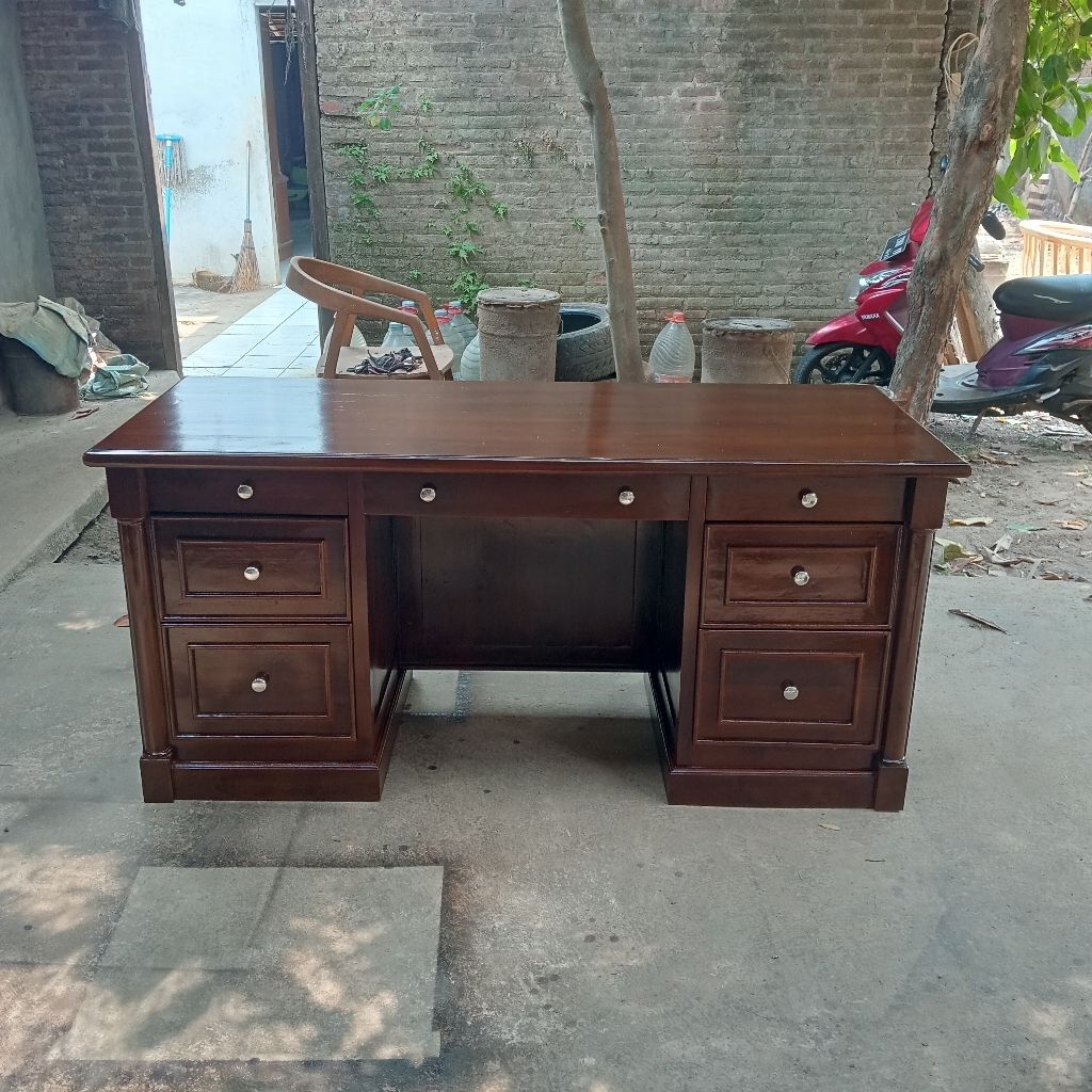 meja kantor minimalis laci kayu jati