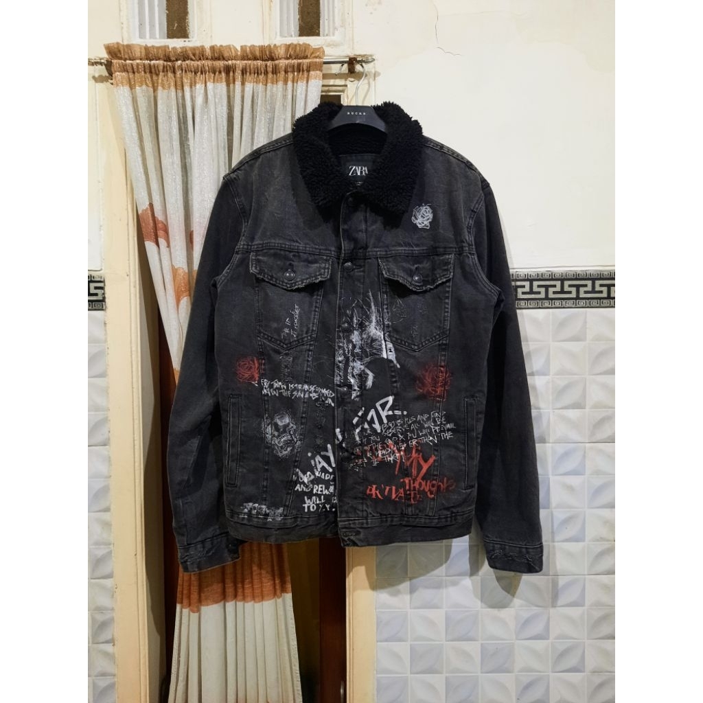 ZARA Denim Jacket Sherpa Graffiti Black