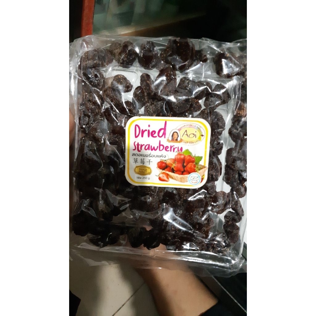 dried aoi strawberry