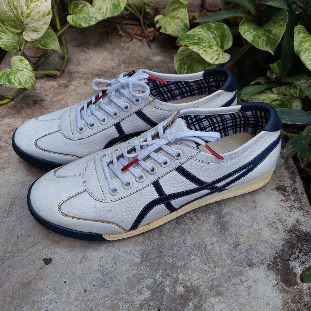 sepatu second wanita agisna size 38(23cm)