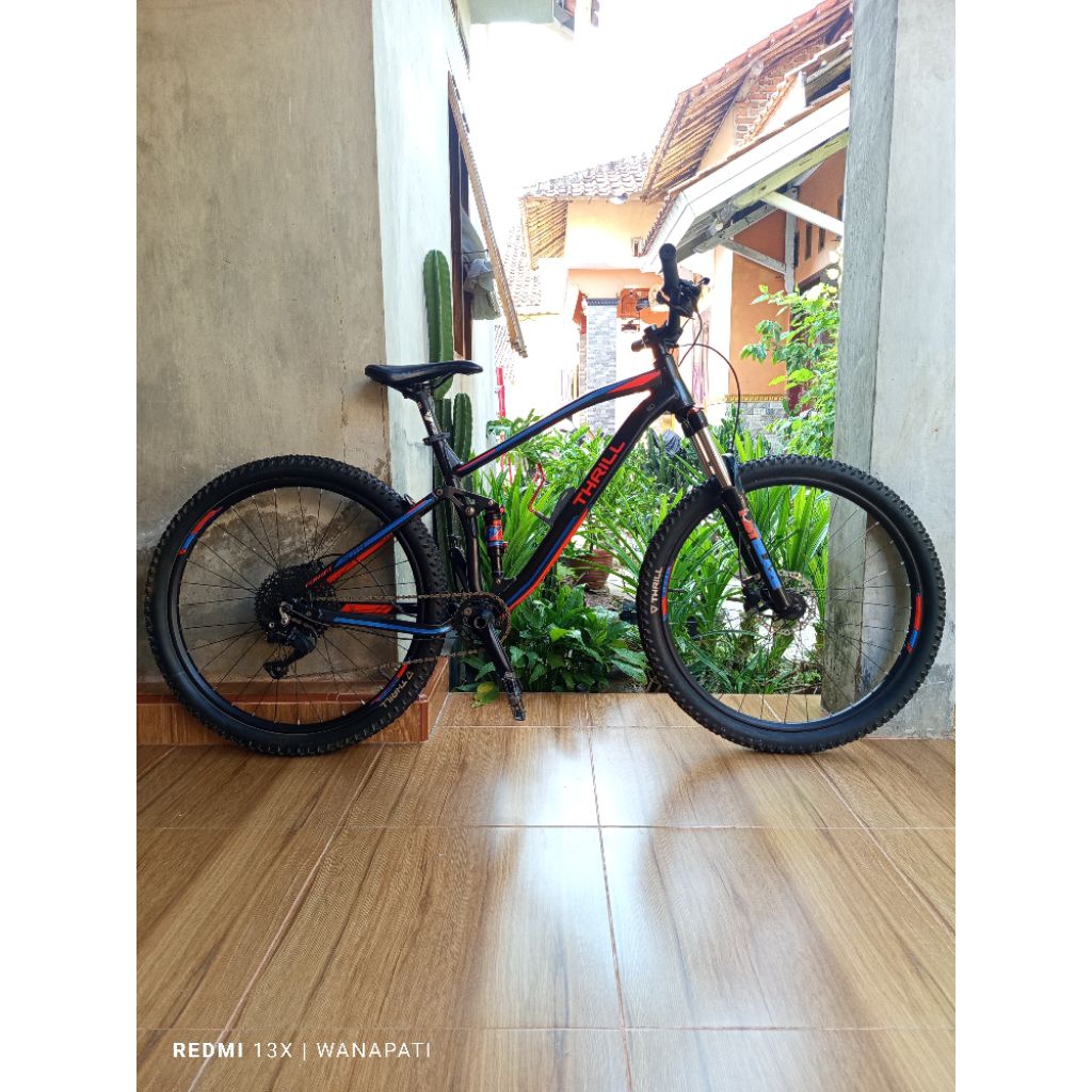 sepeda thrill fervent elite