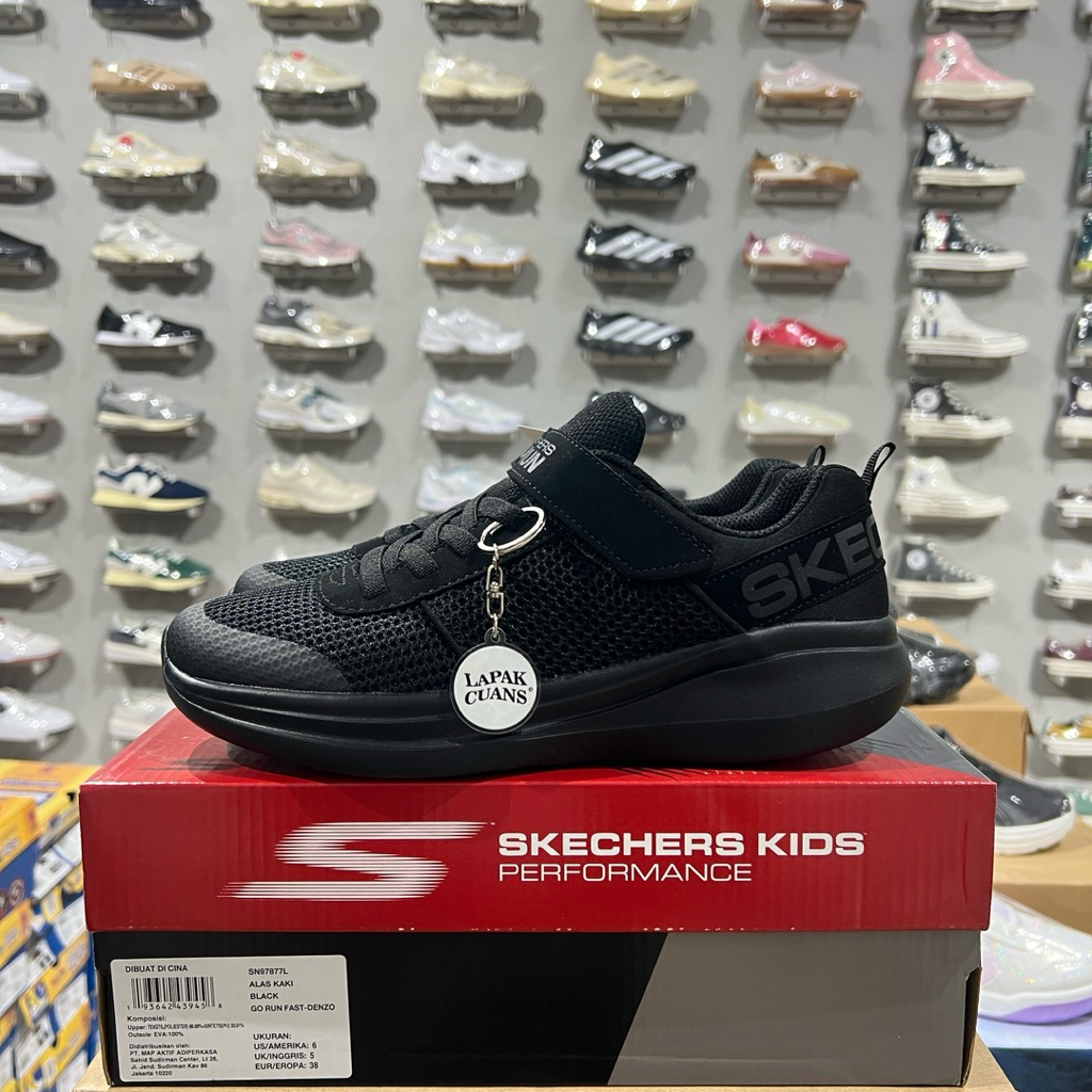 Skechers Go Run Fast Black (RESMI PT. MAP)