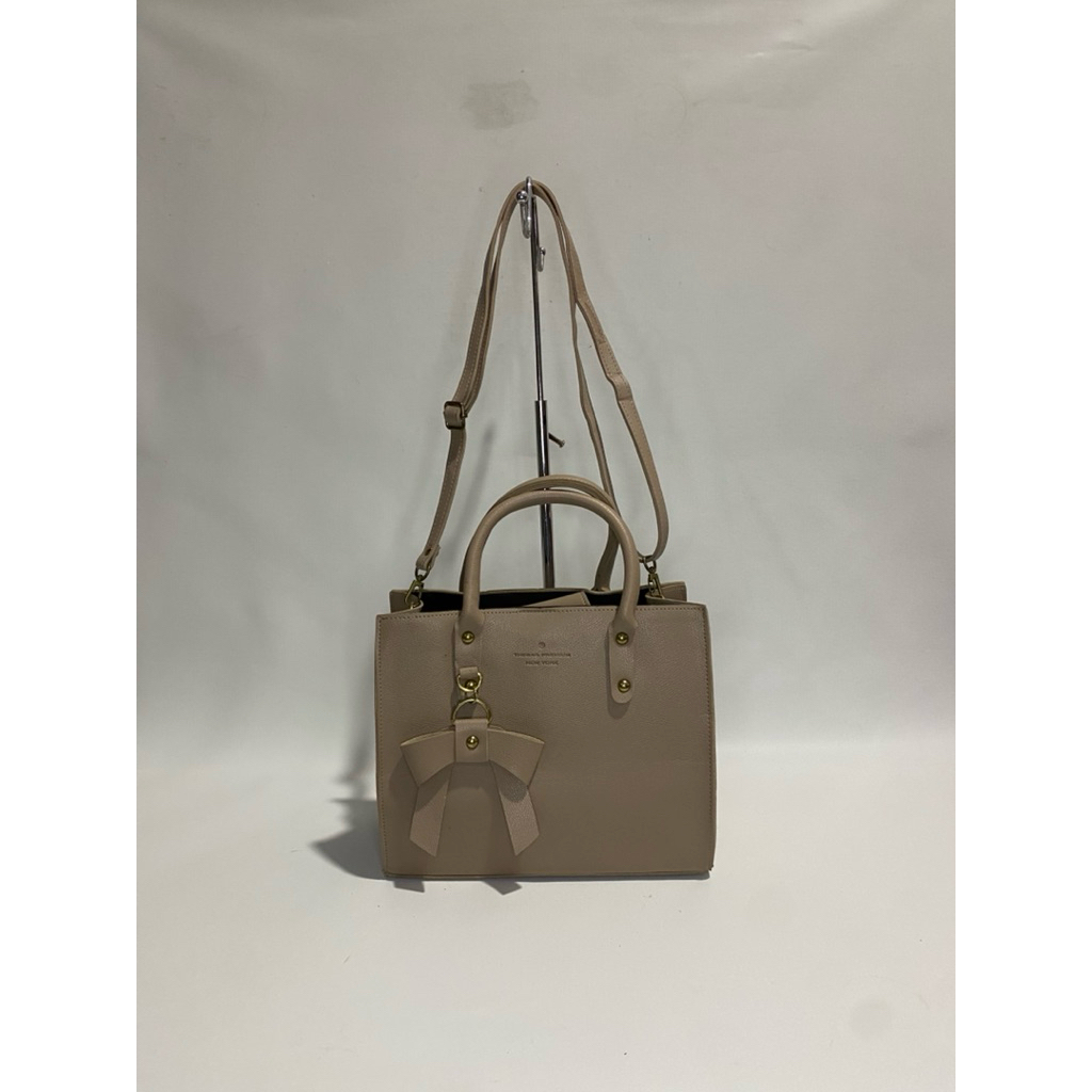 The bag premium New York sling bag